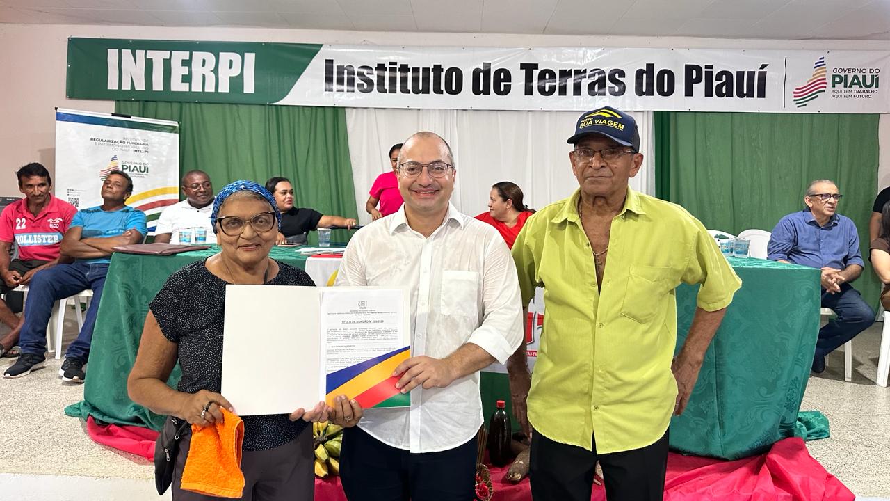 Interpi entrega títulos de terras para 190 famílias no Assentamento Bolívia, em Monsenhor Gil