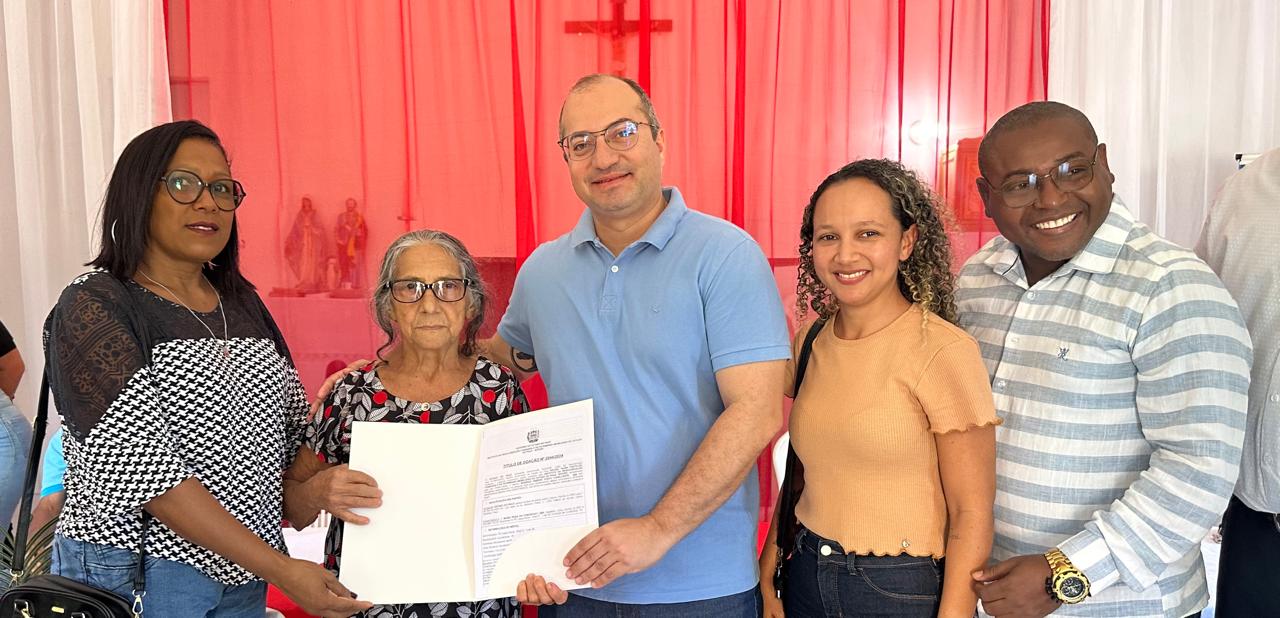 Interpi entrega título de terras e leva segurança e prosperidade a moradores de comunidade rural de Curralinhos