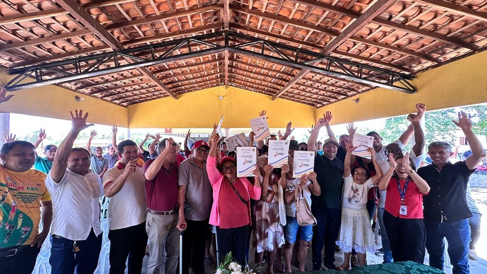 Interpi beneficia mais de 100 famílias com títulos de terra em Castelo do Piauí